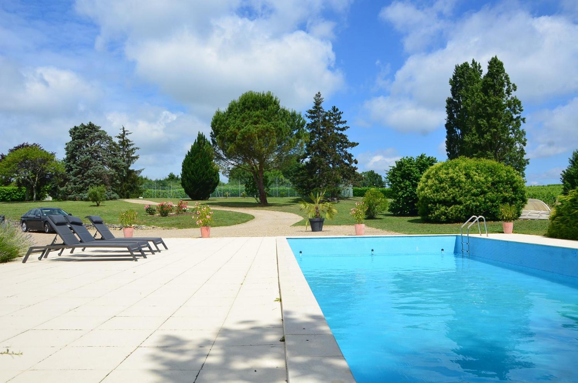 Bed and Breakfast La Gentilhommiere Saint-Aubin-de-Branne Экстерьер фото